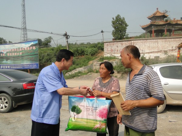 emc易倍体育集团工会深入井陉受灾职工家中进行慰问